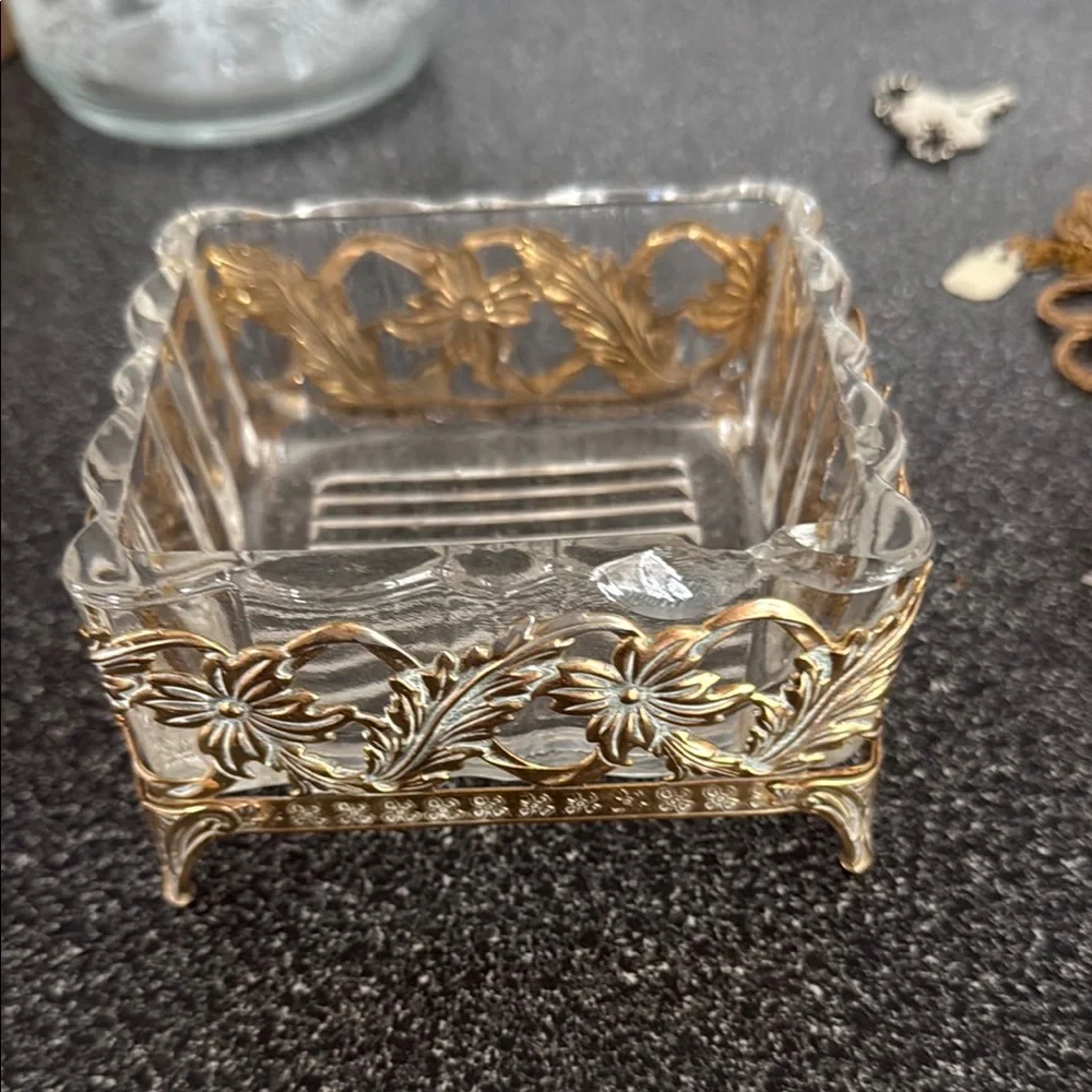 Vintage Gold Filigree Vanity Trinket Box Jewelry Dish Footed Floral Hollywood